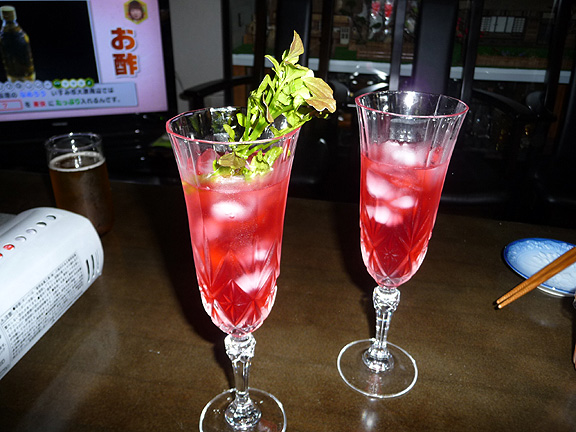 �K�}�Y�~�i�n�於�����݁j�̎��W���[�X